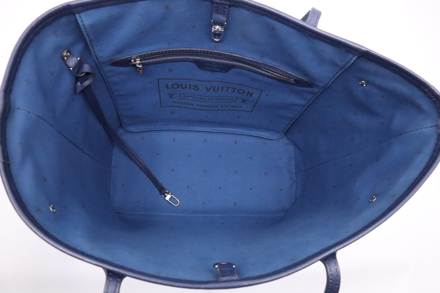 Neverfull MM in Blue Escale Monogram Canvas