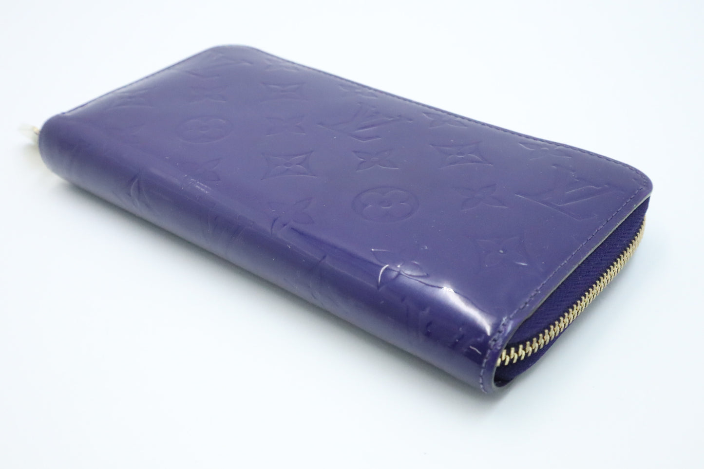 Louis Vuitton Long Zippy Wallet in Purple Vernis