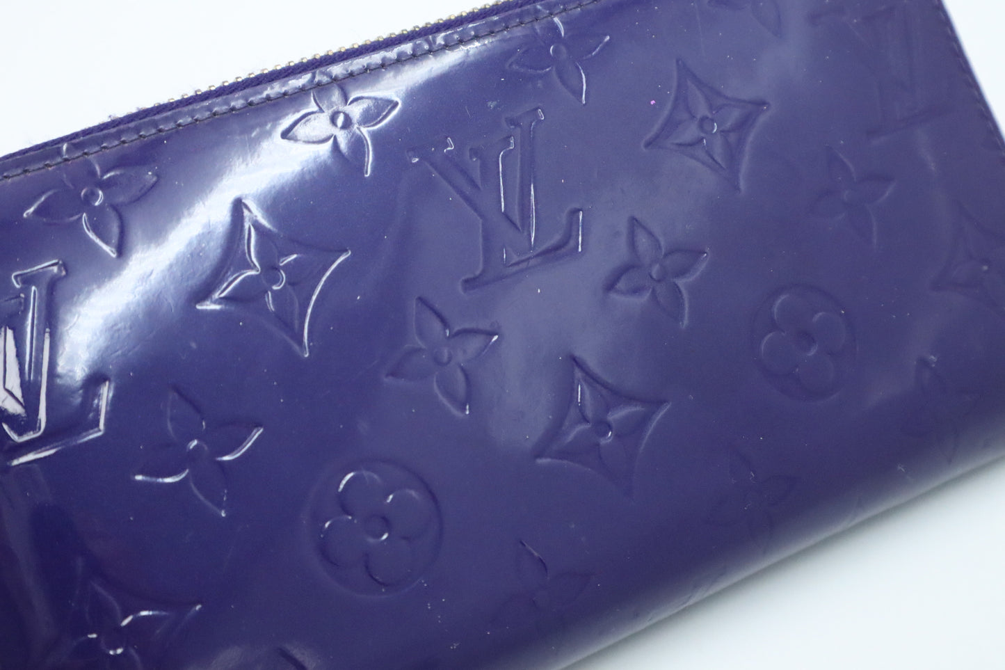 Louis Vuitton Long Zippy Wallet in Purple Vernis