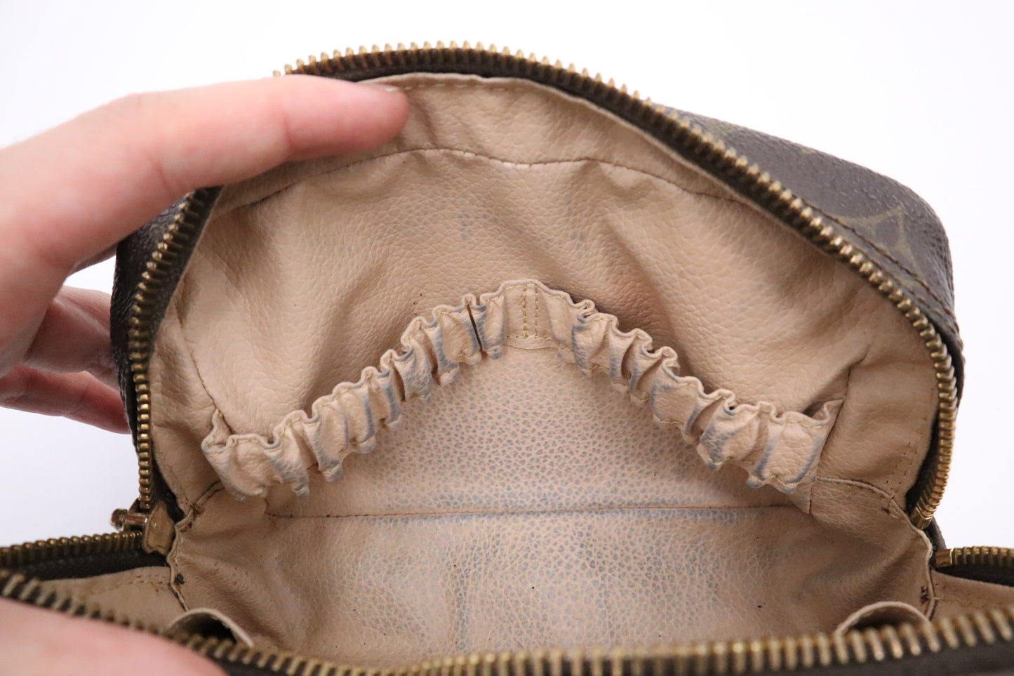 Louis Vuitton Trousse 18 in Monogram Canvas