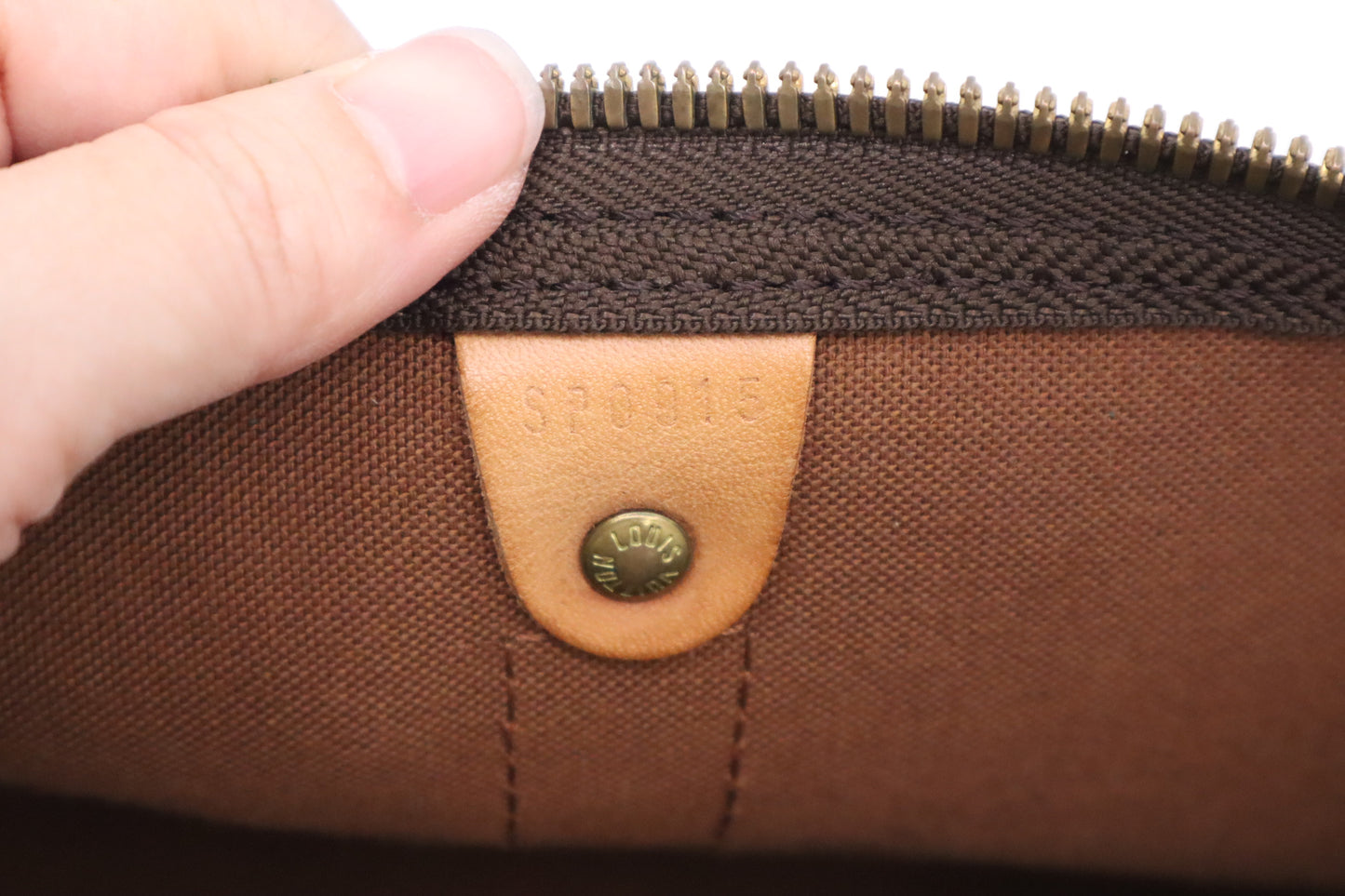 Louis Vuitton Keepall 55 in Monogram Canvas