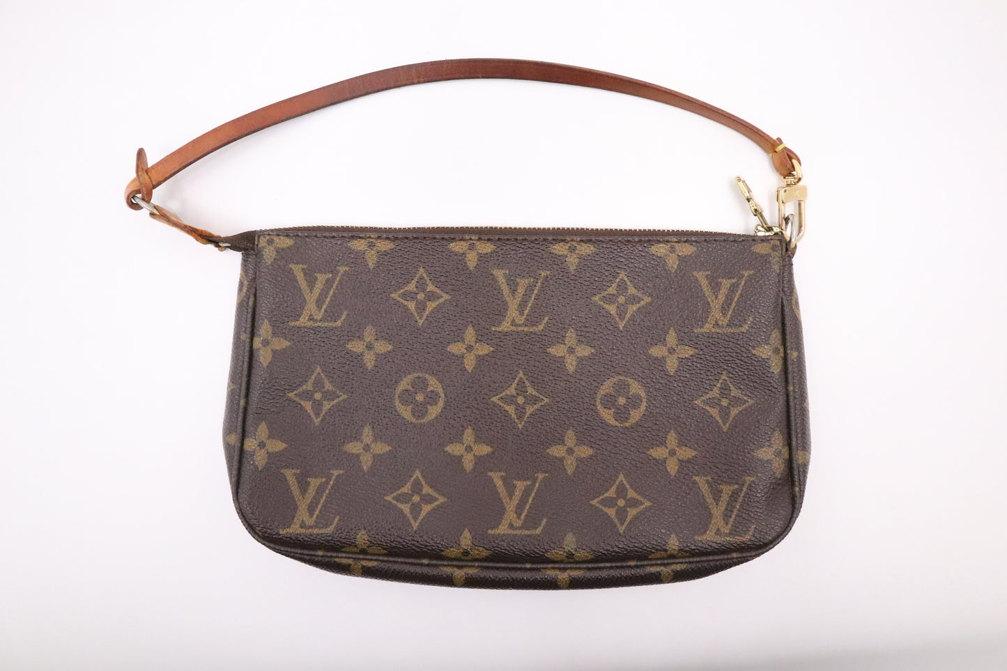 Louis Vuitton Pochette Accessoires in Monogram Canvas