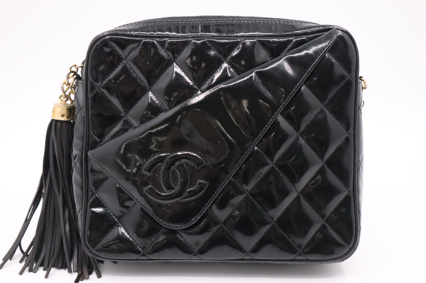 Chanel Shoulder Bag in Black Patent Leather