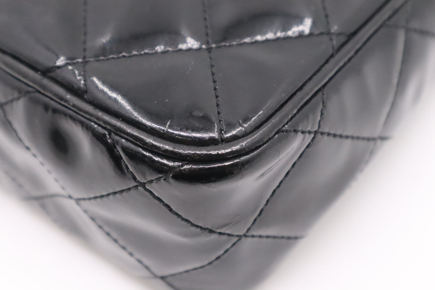 Chanel Shoulder Bag in Black Patent Leather