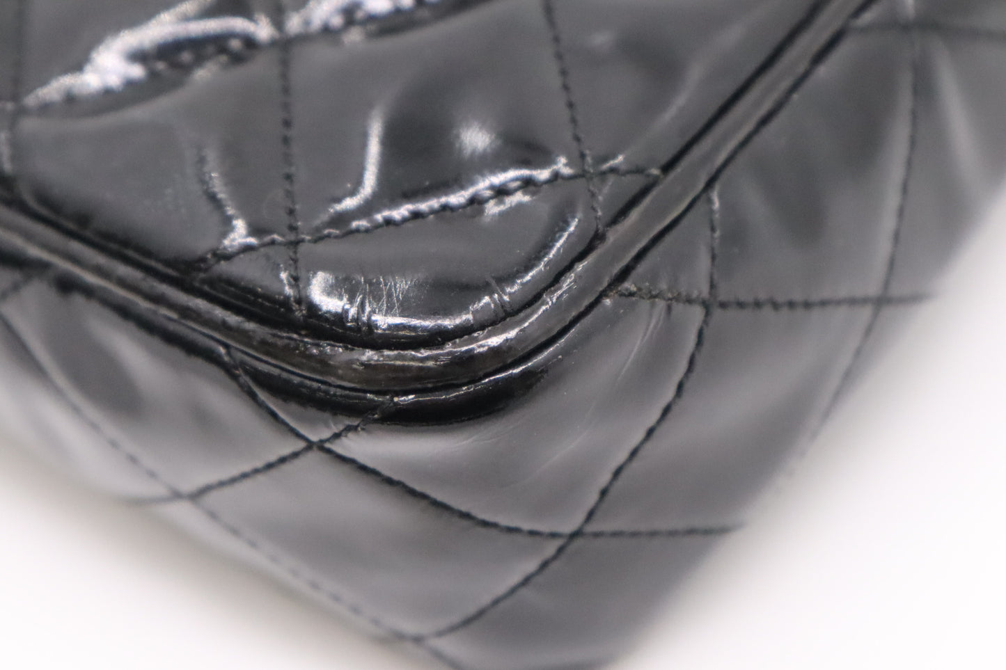 Chanel Shoulder Bag in Black Patent Leather