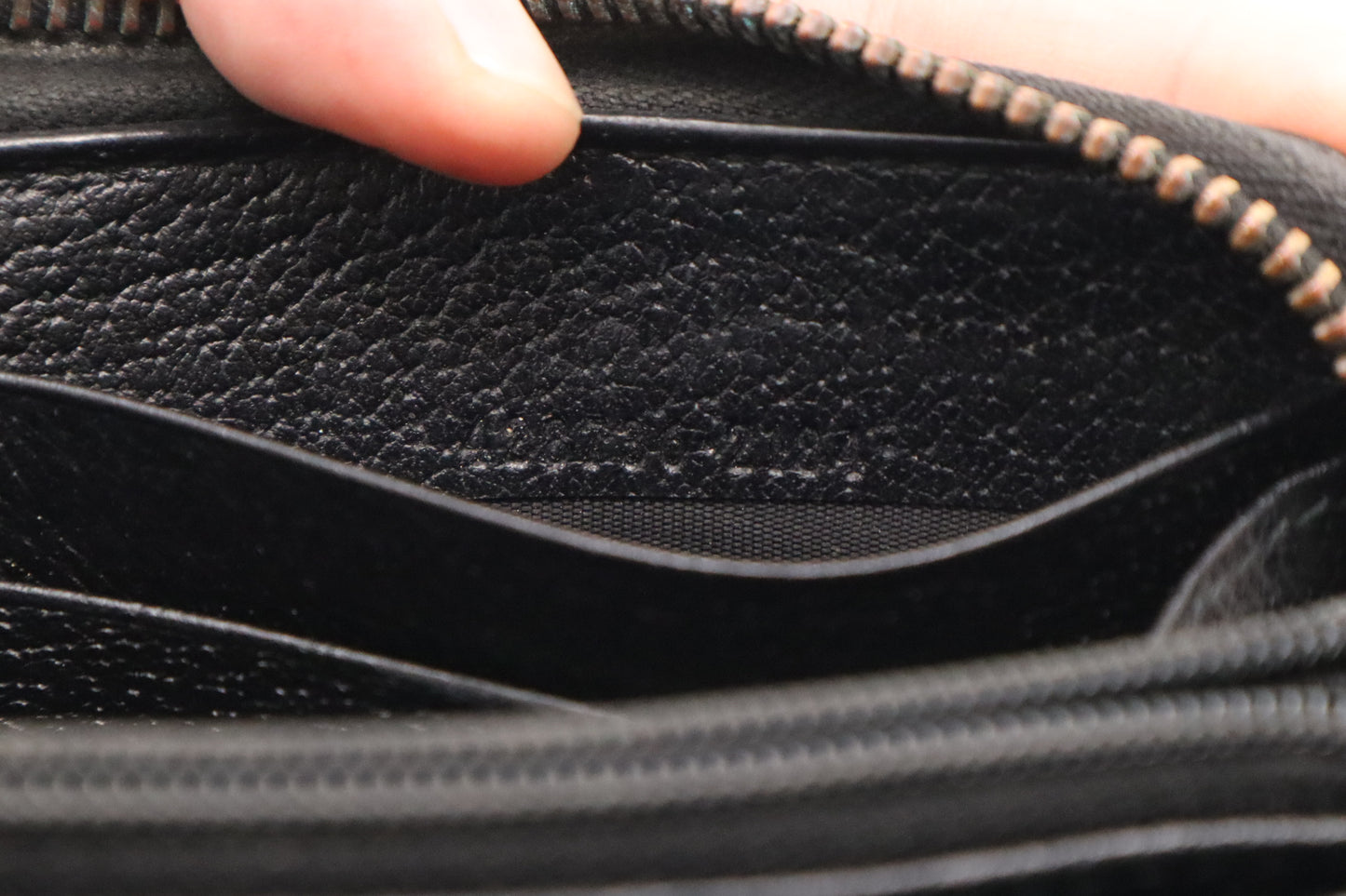 Gucci Long Wallet in Black Leather