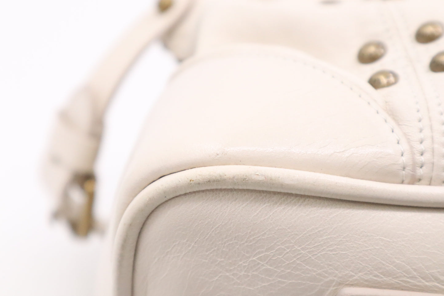 Louis Vuitton Sac Riveting in White Leather