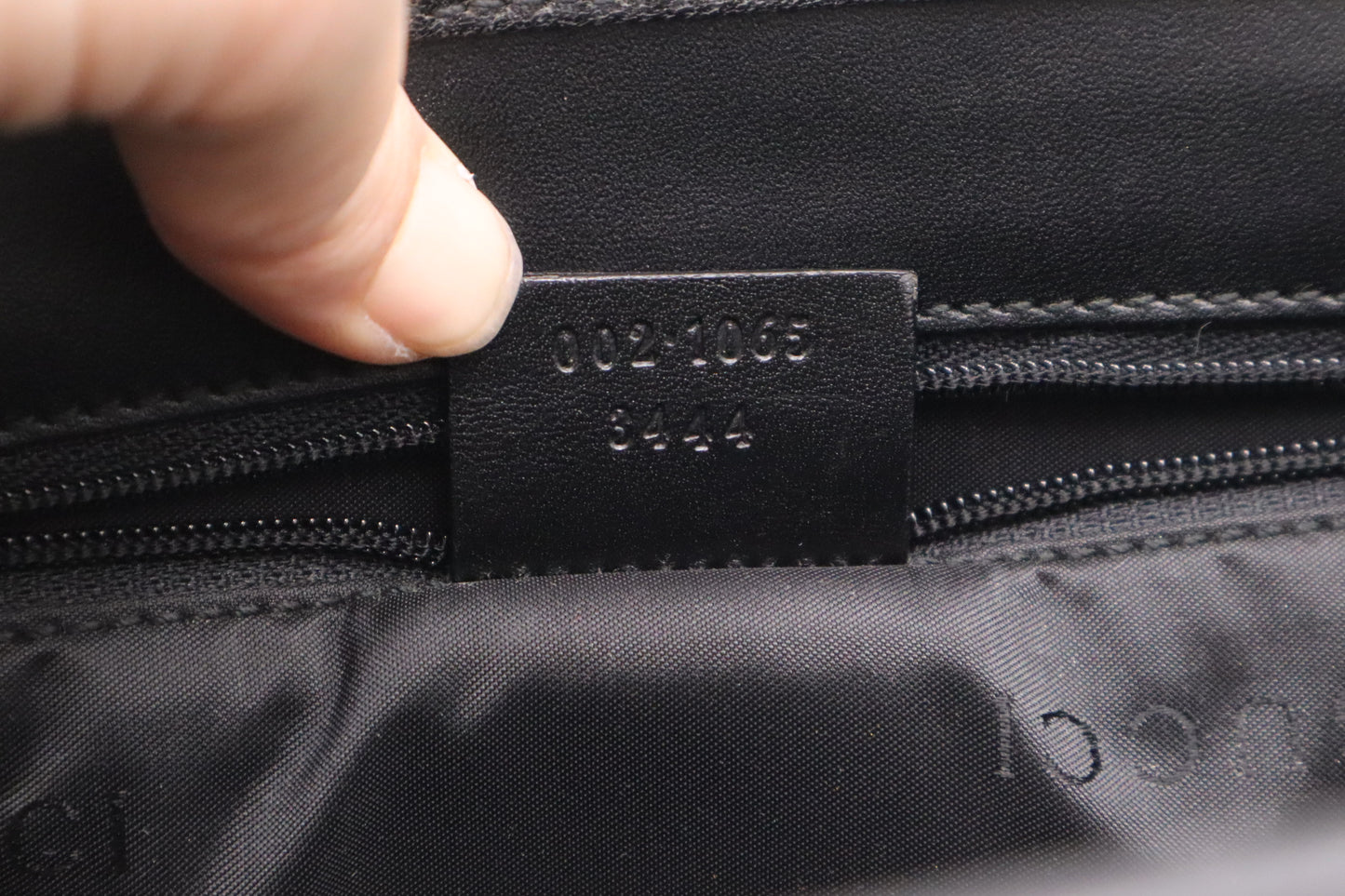 Gucci Jackie Handbag in Black Leather