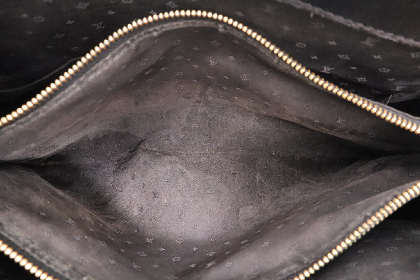 Louis Vuitton Le Fabuleux in Black Suhali Leather