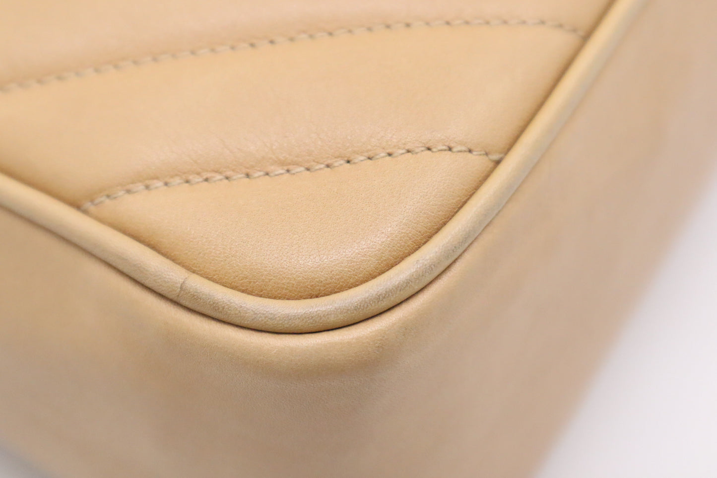 Chanel Shoulder Bag in Beige Leather