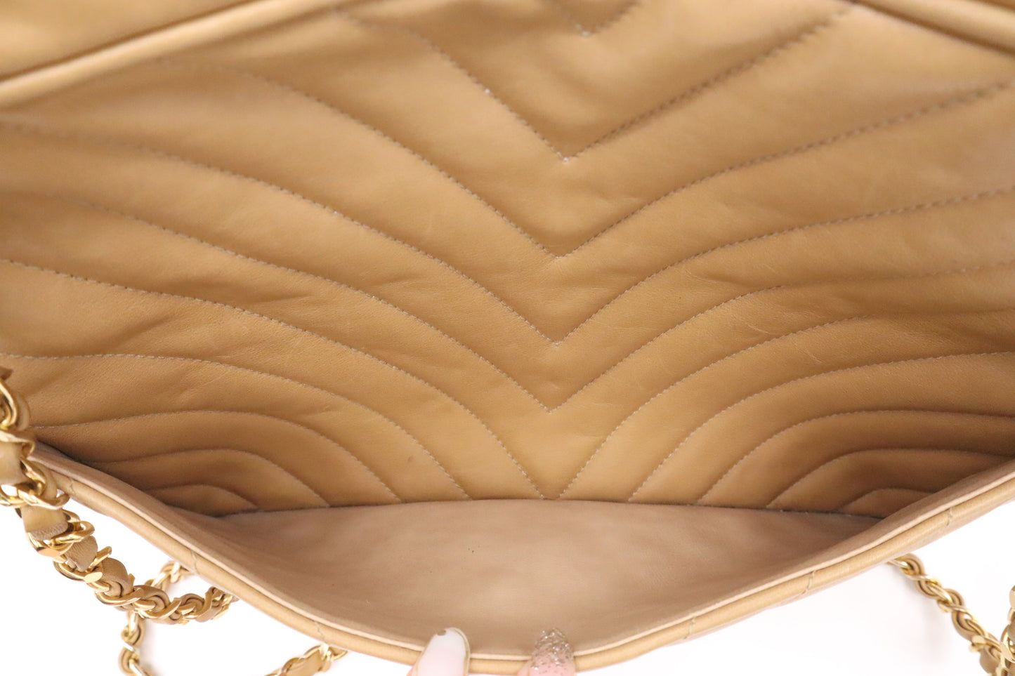 Chanel Shoulder Bag in Beige Leather