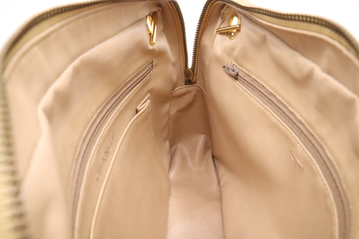 Chanel Shoulder Bag in Beige Leather
