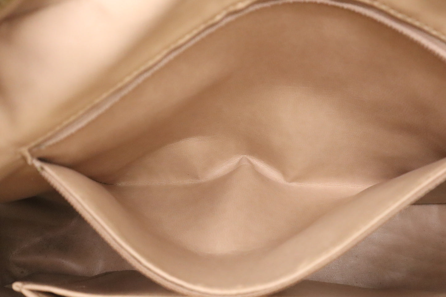 Chanel Shoulder Bag in Beige Leather