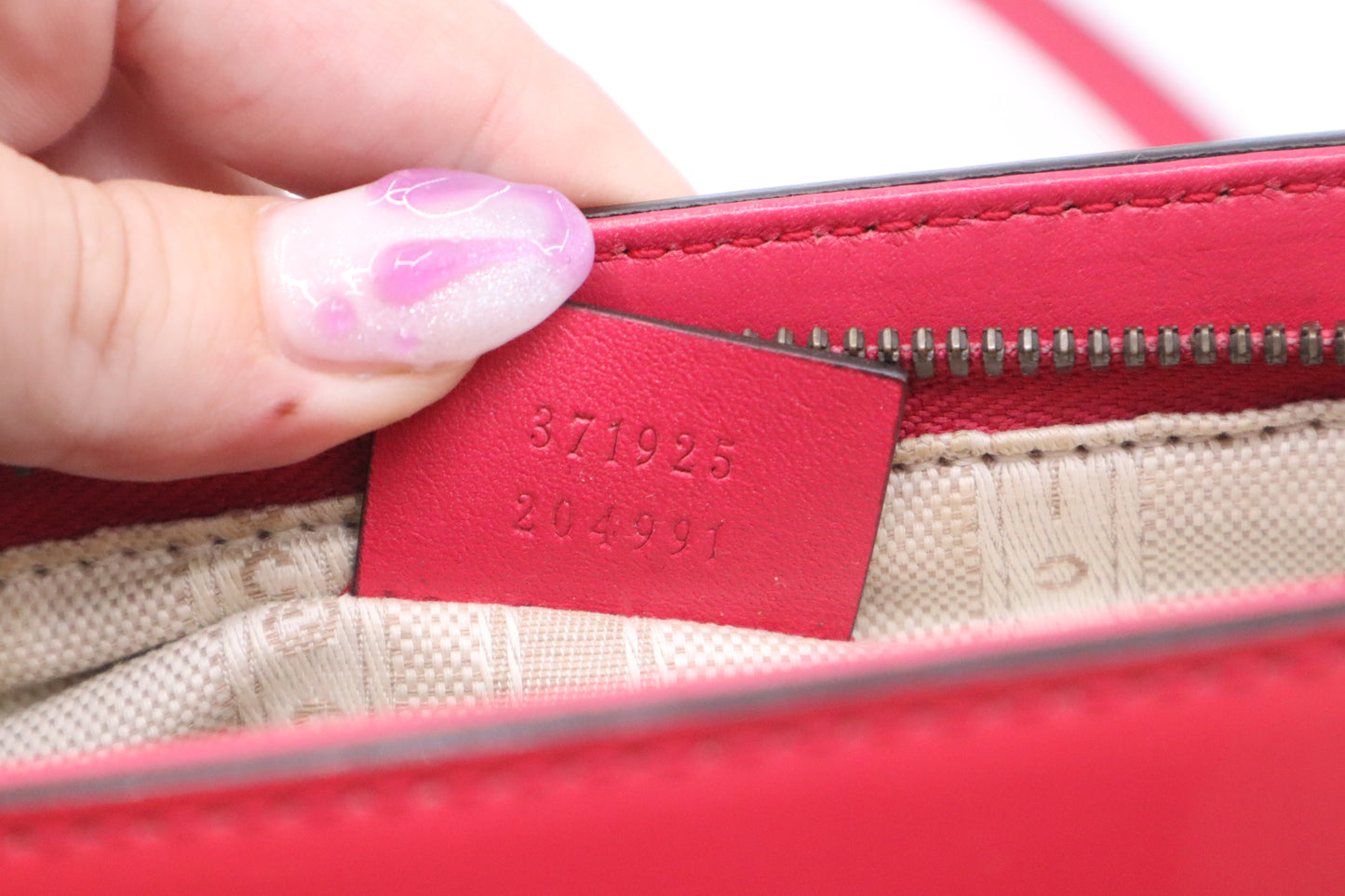 Gucci Horsebit Handbag in Pink Patent Leather