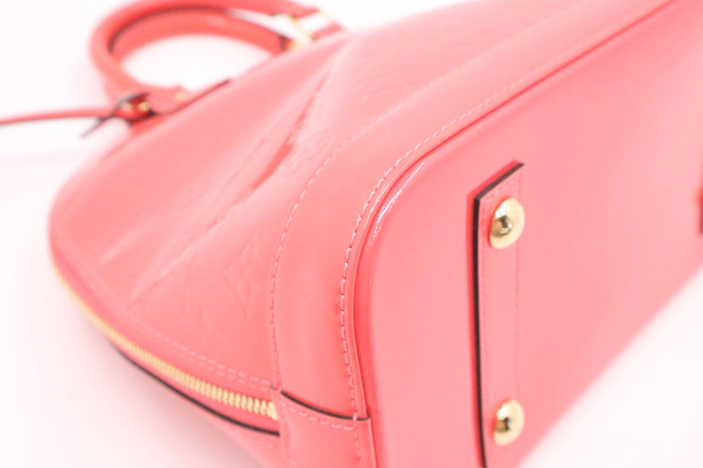 Louis Vuitton Alma PM in Rose Litchi Vernis Leather