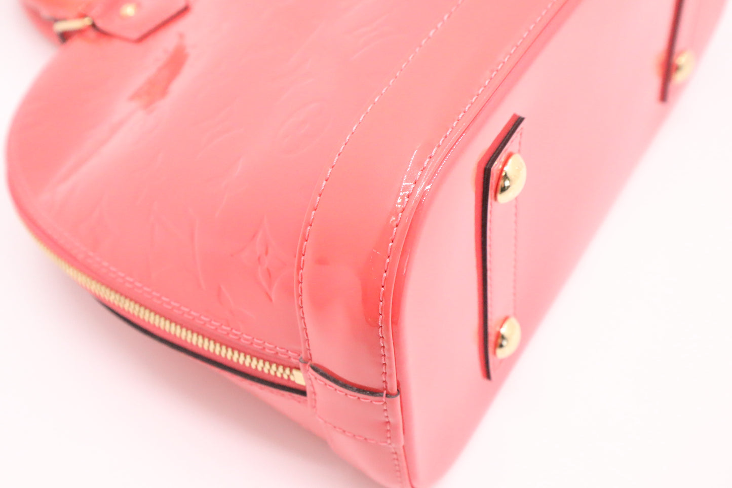 Louis Vuitton Alma PM in Rose Litchi Vernis Leather