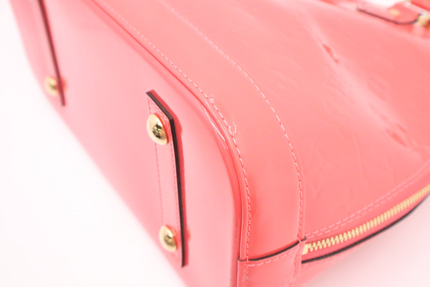 Louis Vuitton Alma PM in Rose Litchi Vernis Leather