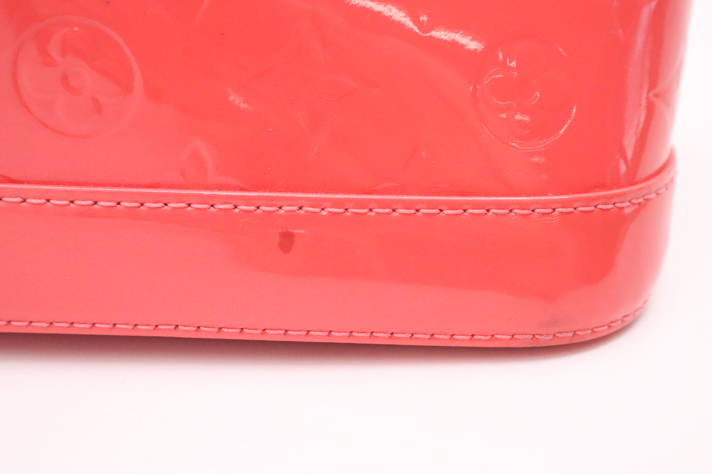 Louis Vuitton Alma PM in Rose Litchi Vernis Leather