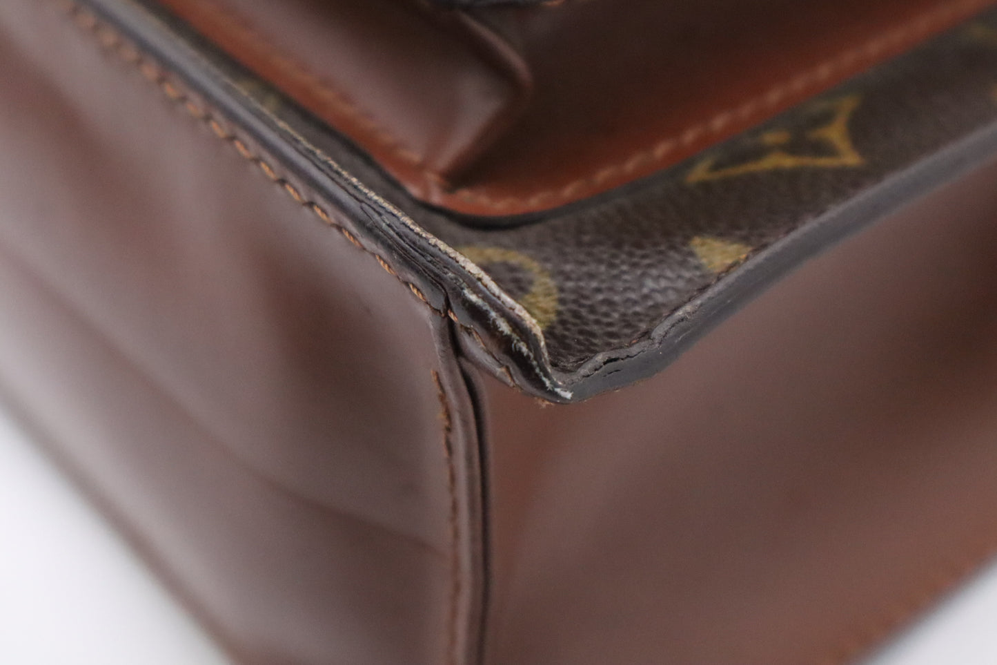 Louis Vuitton Monceau 28 in Monogram Canvas
