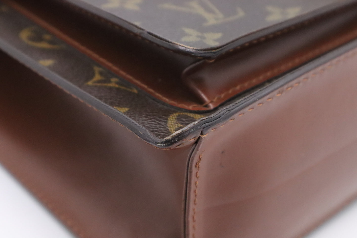 Louis Vuitton Monceau 28 in Monogram Canvas