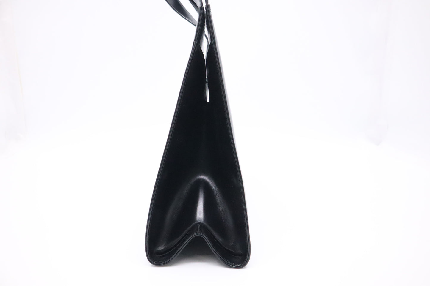 Ferragamo Shoulder Bag in Black Leather