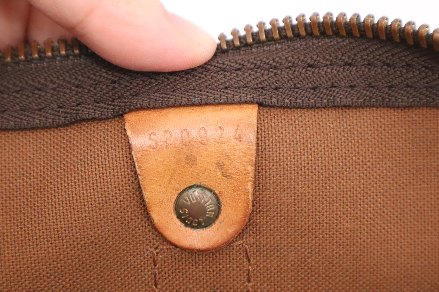 Louis Vuitton Keepall 50 in Monogram Canvas