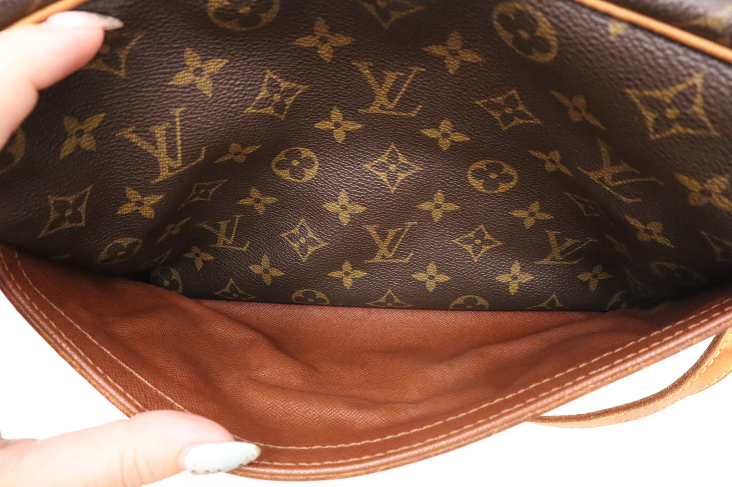 Louis Vuitton Trocadero 29 in Monogram Canvas