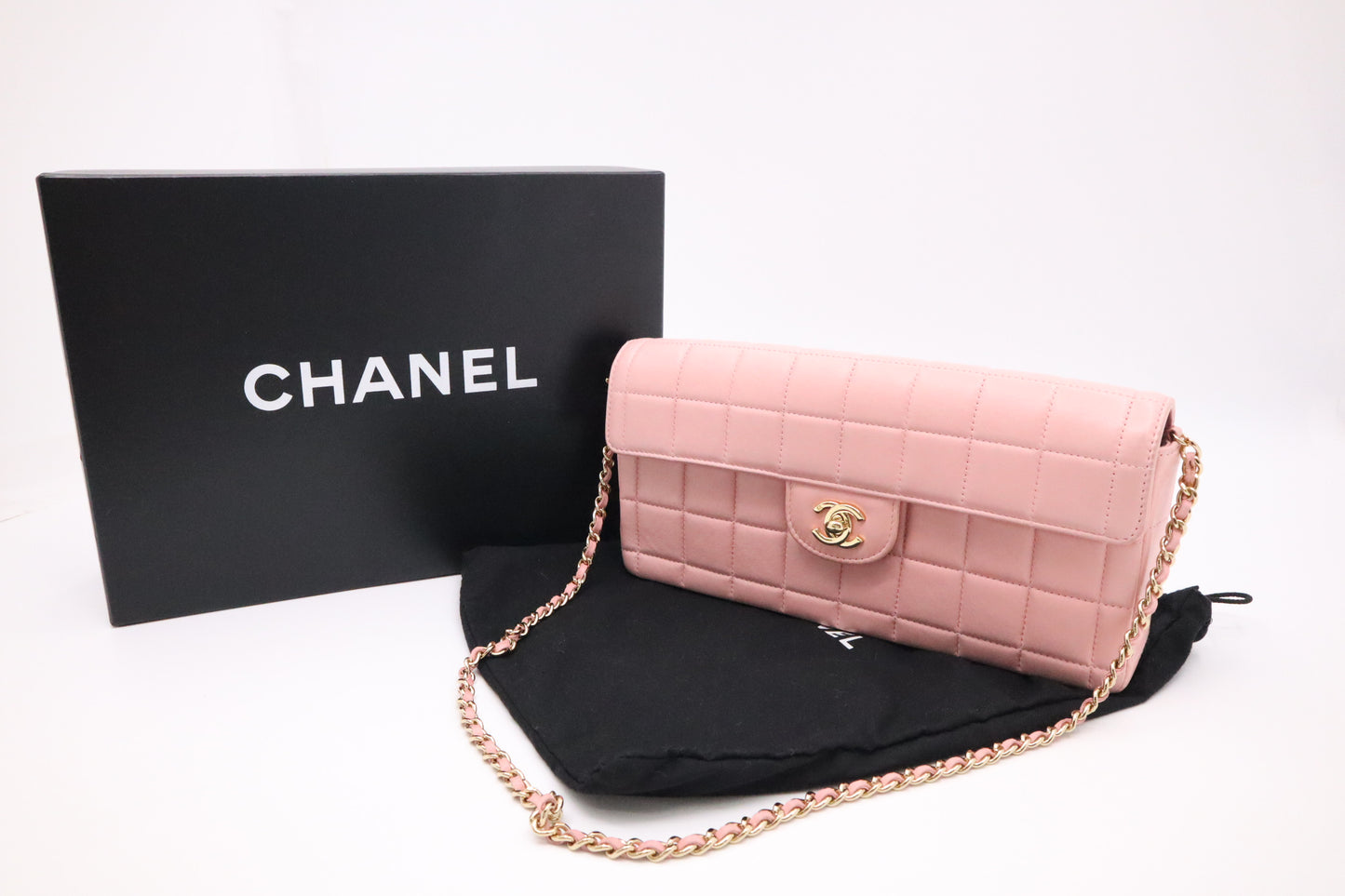 Chanel East West Shoulder Bag in Pink Leather