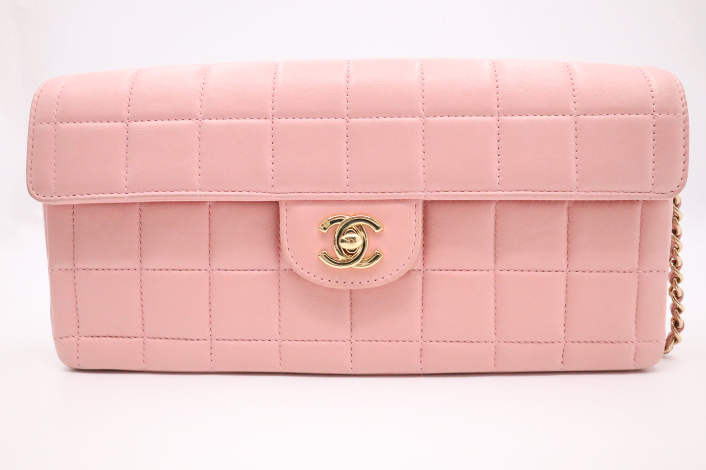 Chanel East West Shoulder Bag in Pink Leather