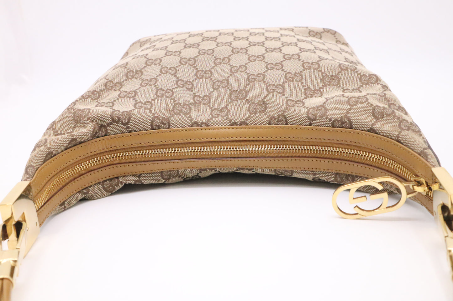 Gucci Shoulder Bag in GG Canvas & Tan Leather