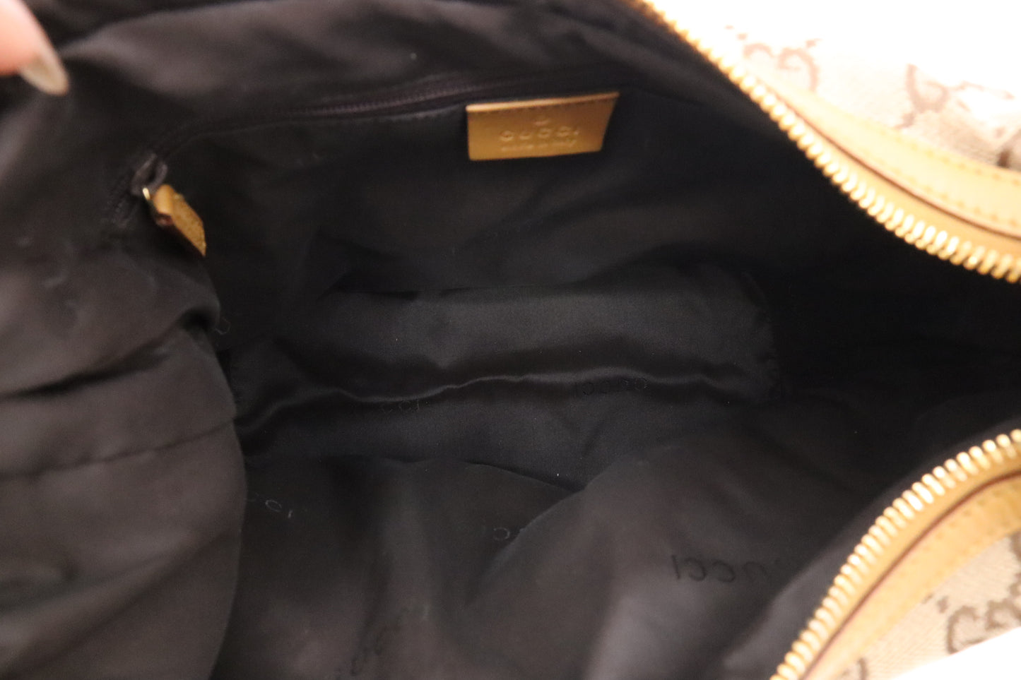 Gucci Shoulder Bag in GG Canvas & Tan Leather