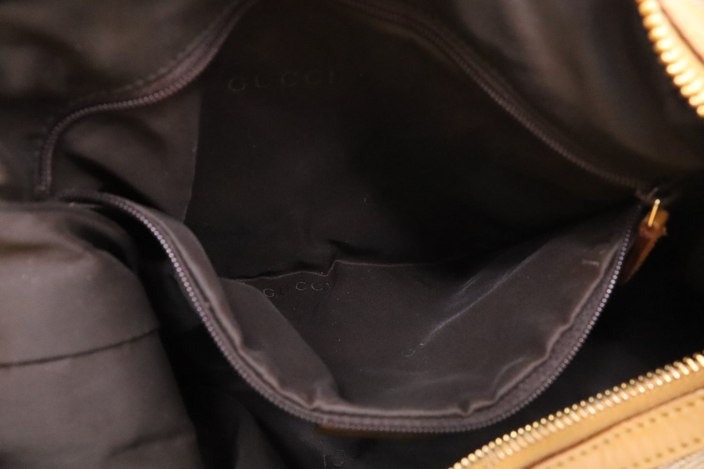 Gucci Shoulder Bag in GG Canvas & Tan Leather