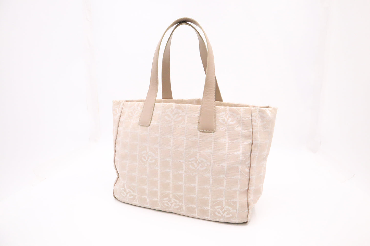 Chanel Tote Bag in Beige New Travel Line Canvas