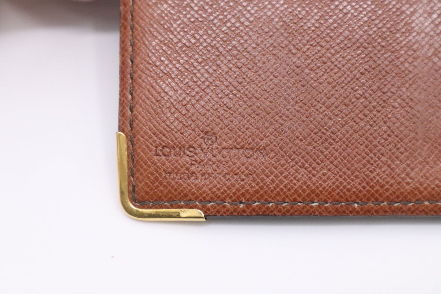 Louis Vuitton Bifold Wallet in Monogram Canvas