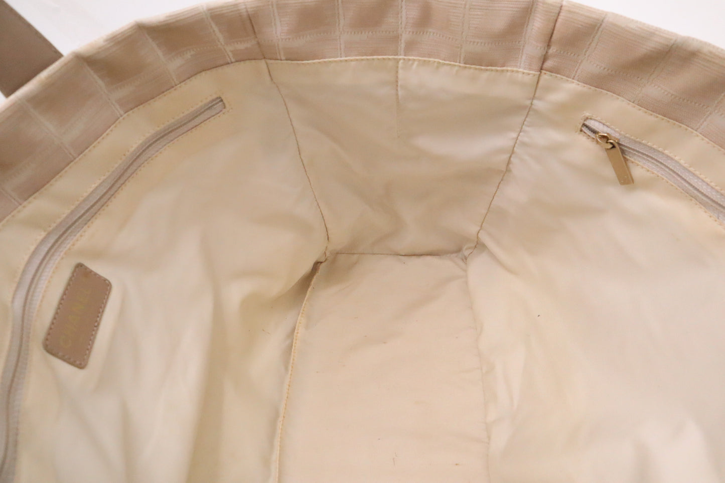 Chanel Tote Bag in Beige New Travel Line Canvas
