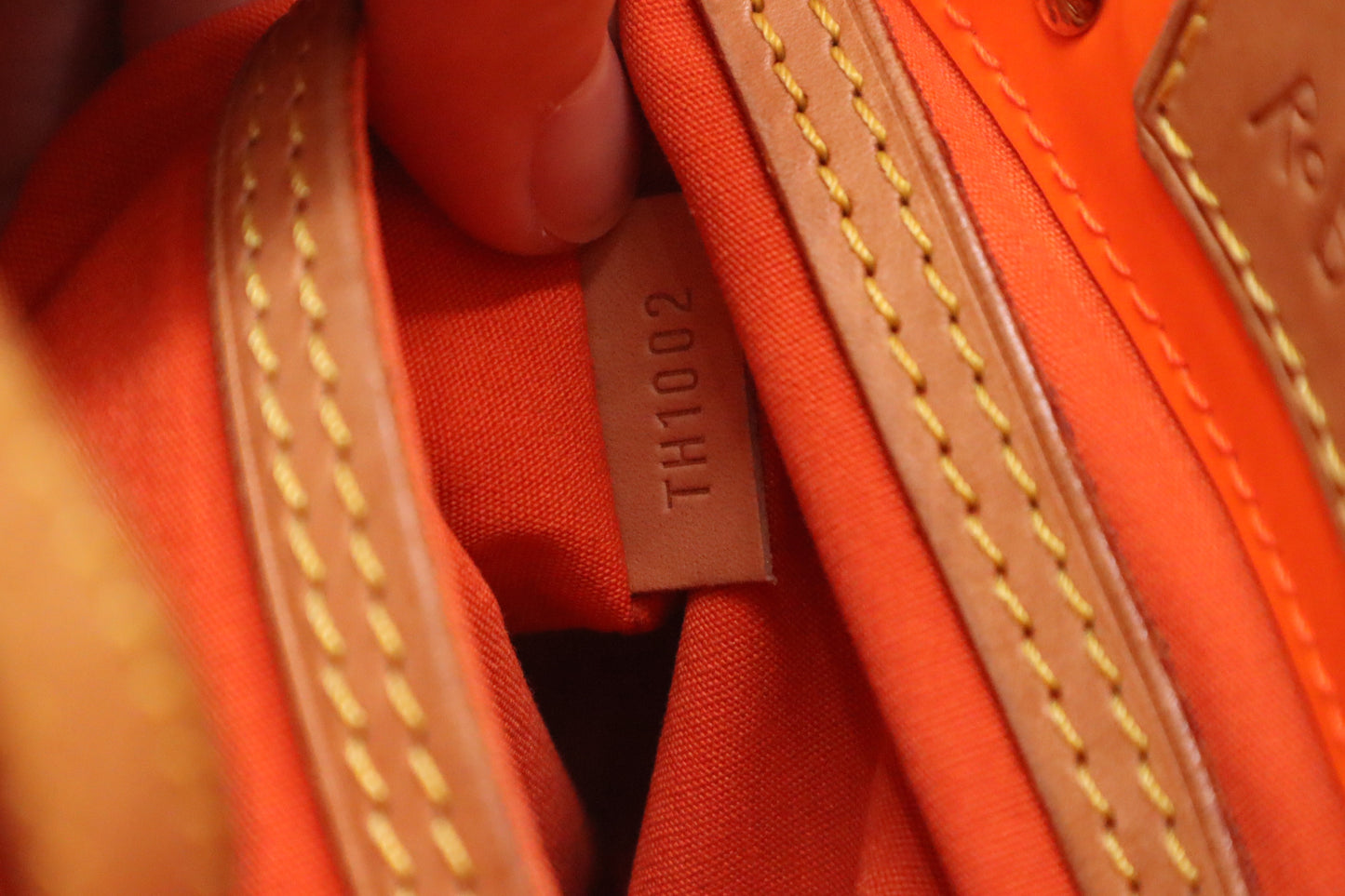 Louis Vuitton Reade PM in Orange Vernis