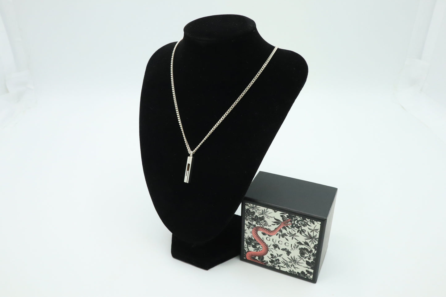 Gucci "G" Necklace in Sterling Silver