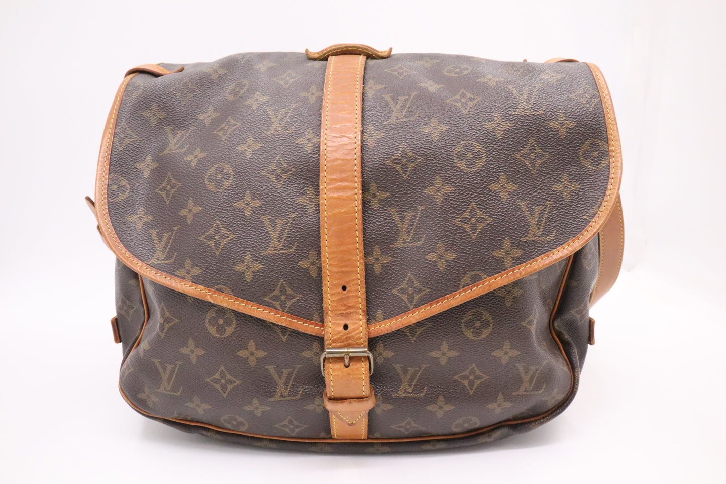 Louis Vuitton Saumur 35 in Monogram Canvas