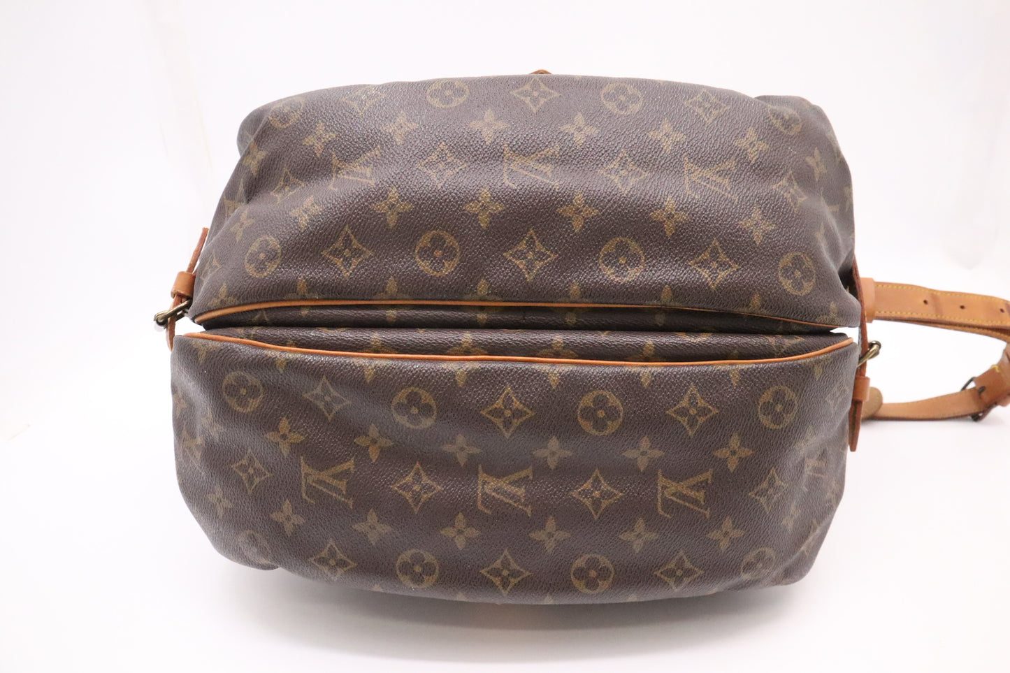 Louis Vuitton Saumur 35 in Monogram Canvas