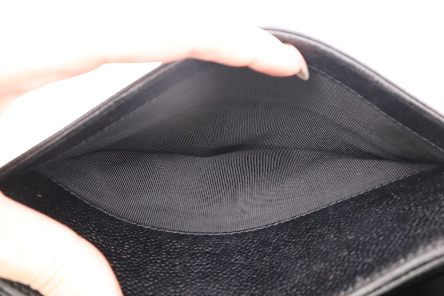 Chanel Shoulder Bag in Black Caviar Leather