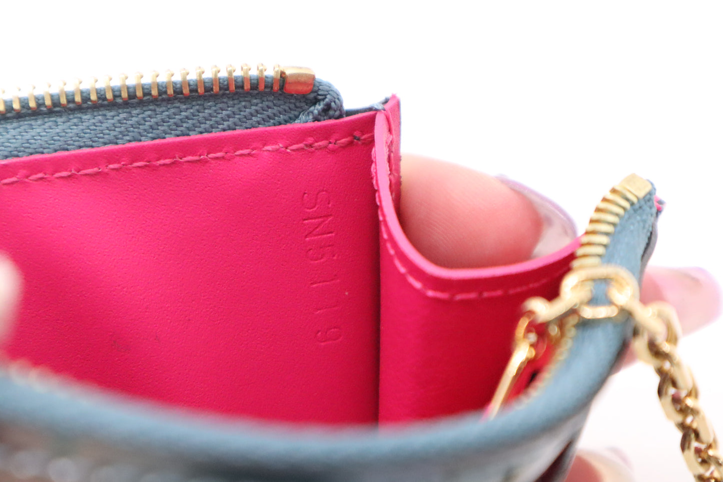 Louis Vuitton Pochette Clés in Degrade Vernis Leather