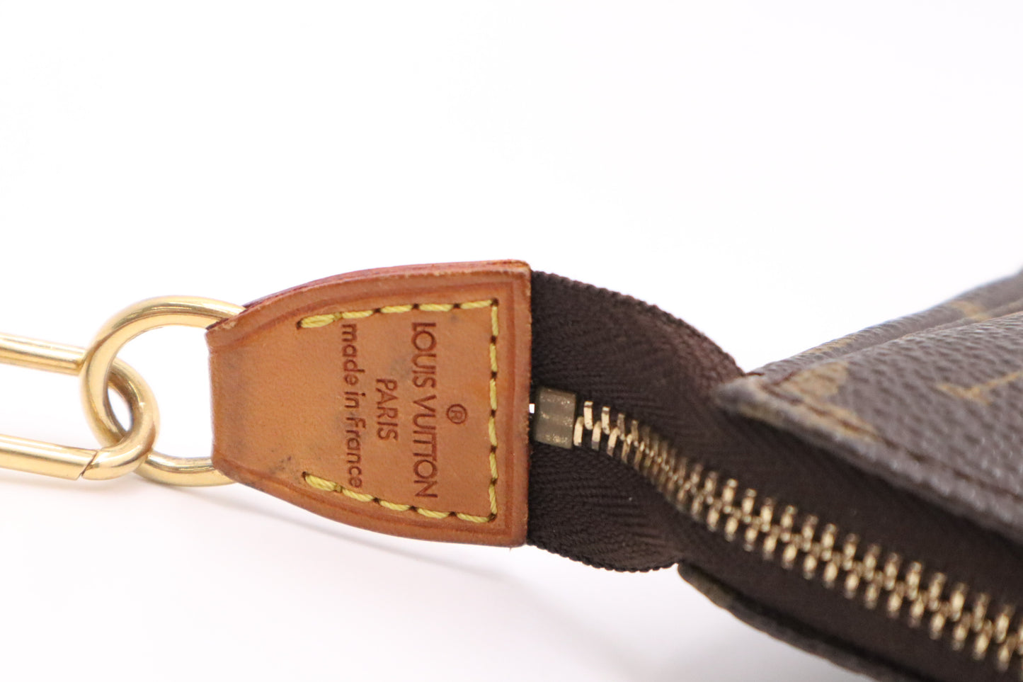 Louis Vuitton Pochette Accessoires in Monogram Canvas