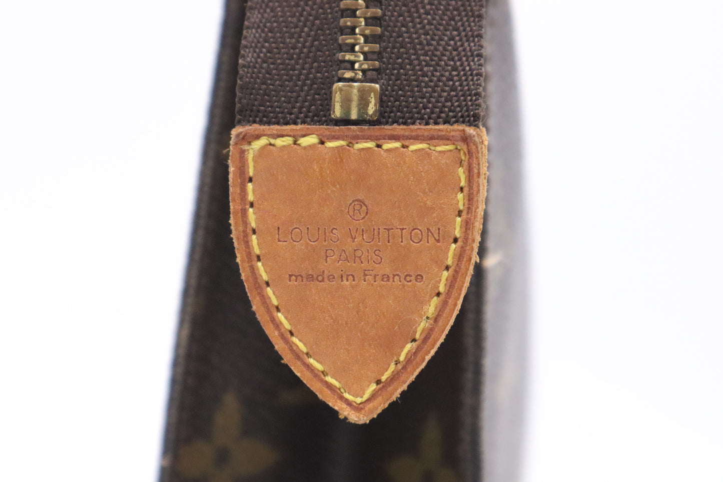 Louis Vuitton Toiletry 26 in Monogram Canvas