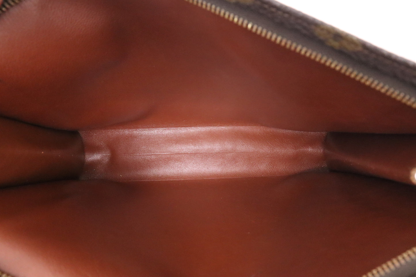 Louis Vuitton Toiletry 26 in Monogram Canvas