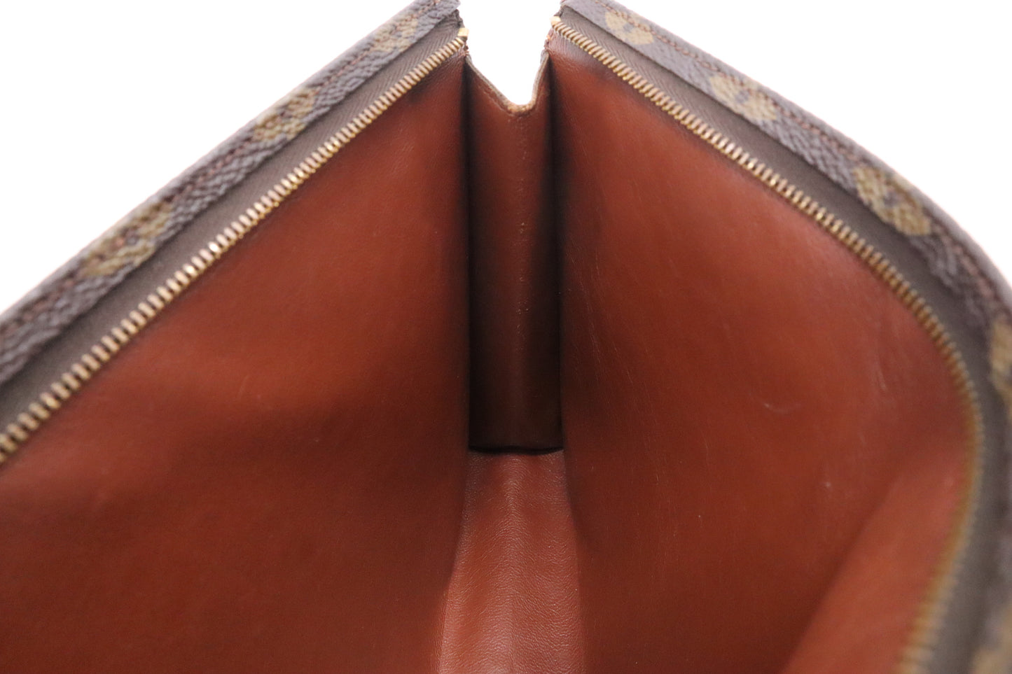 Louis Vuitton Toiletry 26 in Monogram Canvas