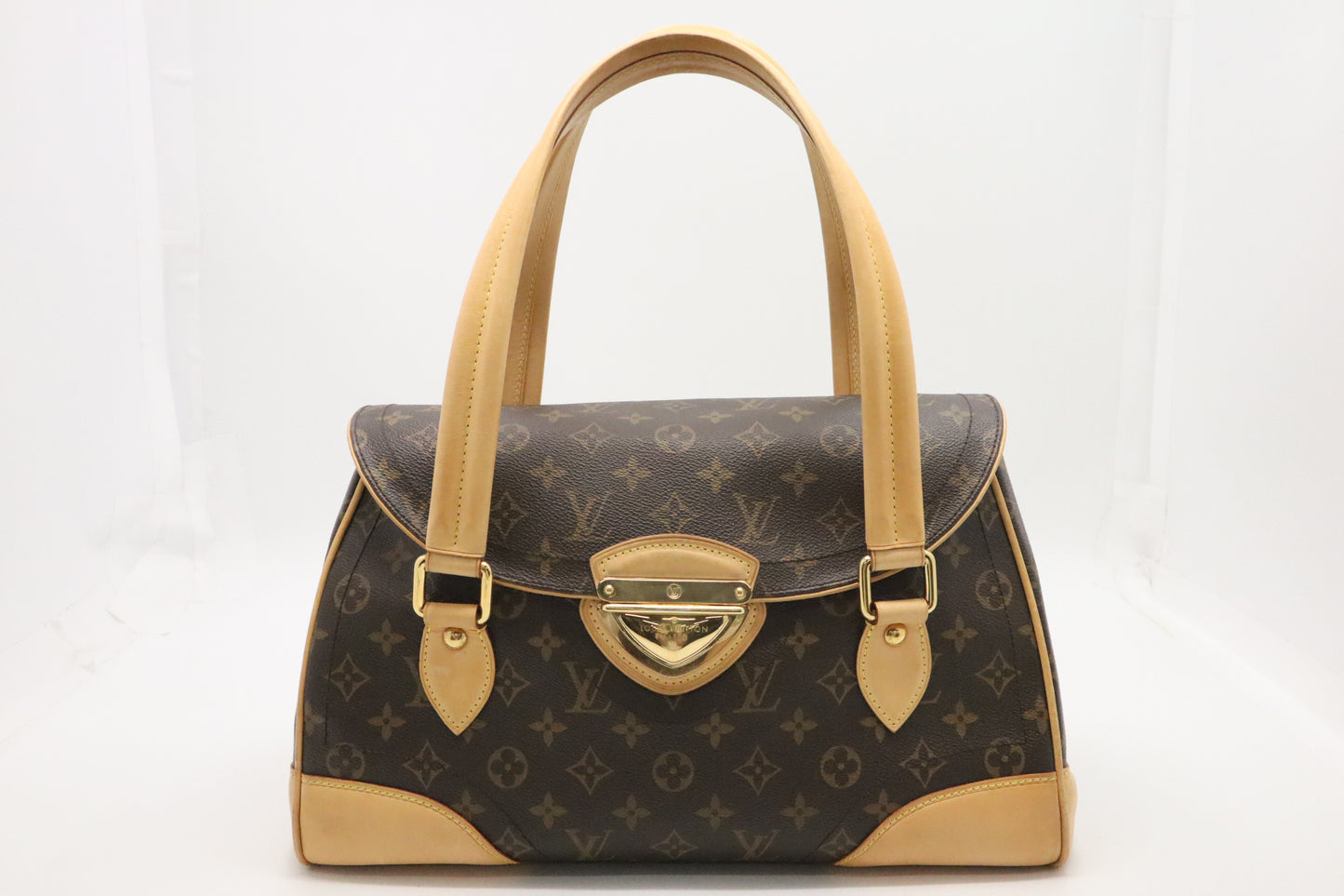 Louis Vuitton Beverly GM in Monogram Canvas