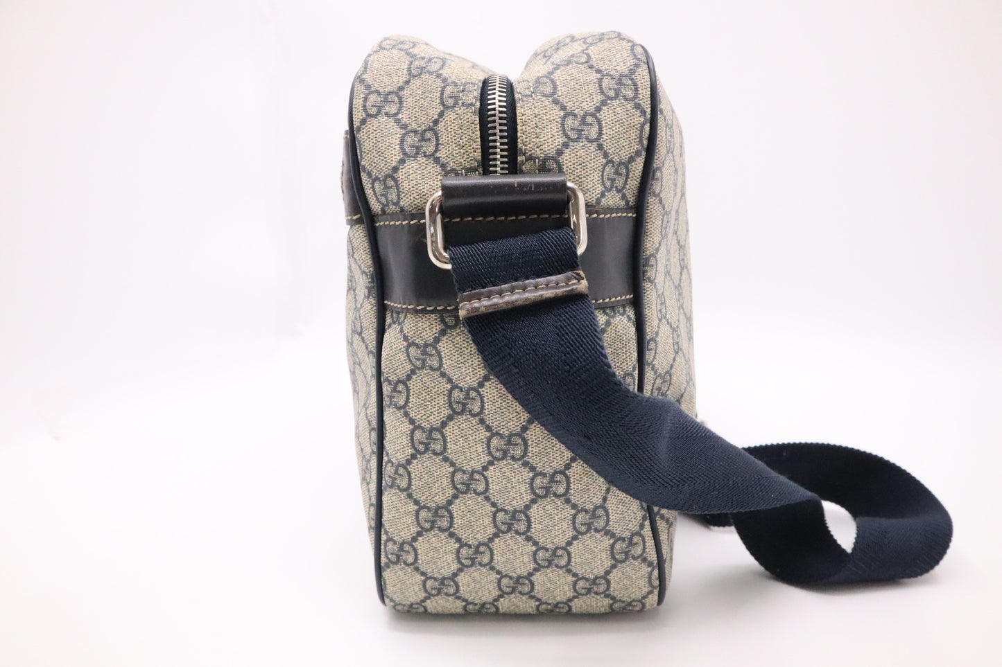 Gucci Messenger Bag in Navy Blue GG Supreme Canvas