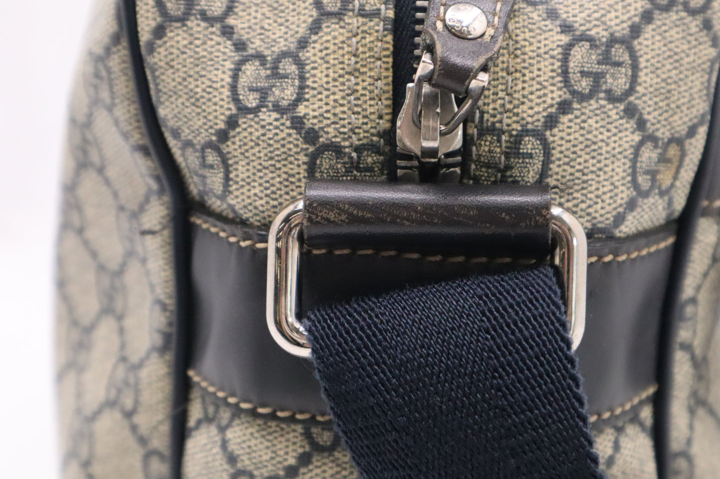 Gucci Messenger Bag in Navy Blue GG Supreme Canvas