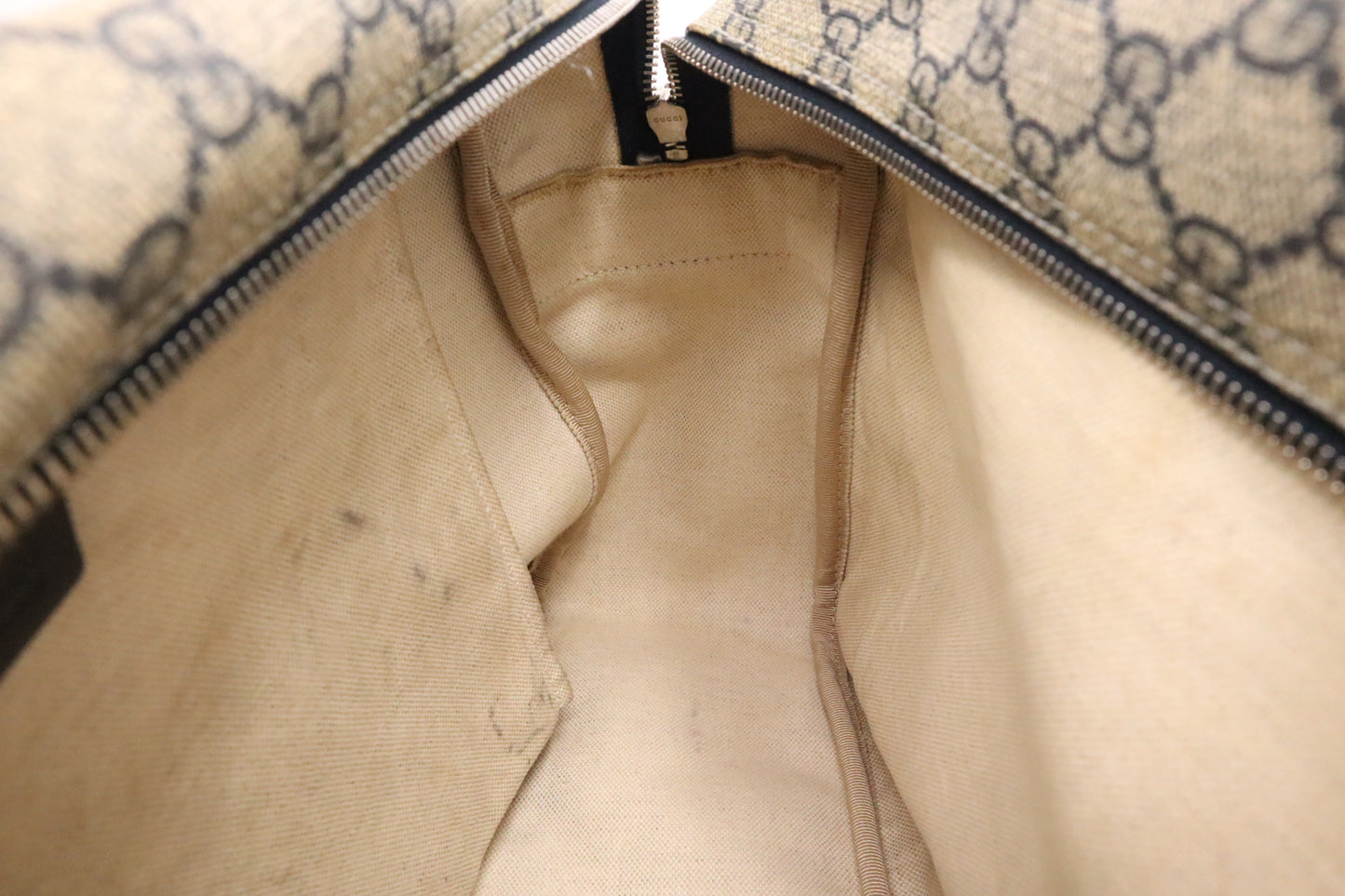 Gucci Messenger Bag in Navy Blue GG Supreme Canvas