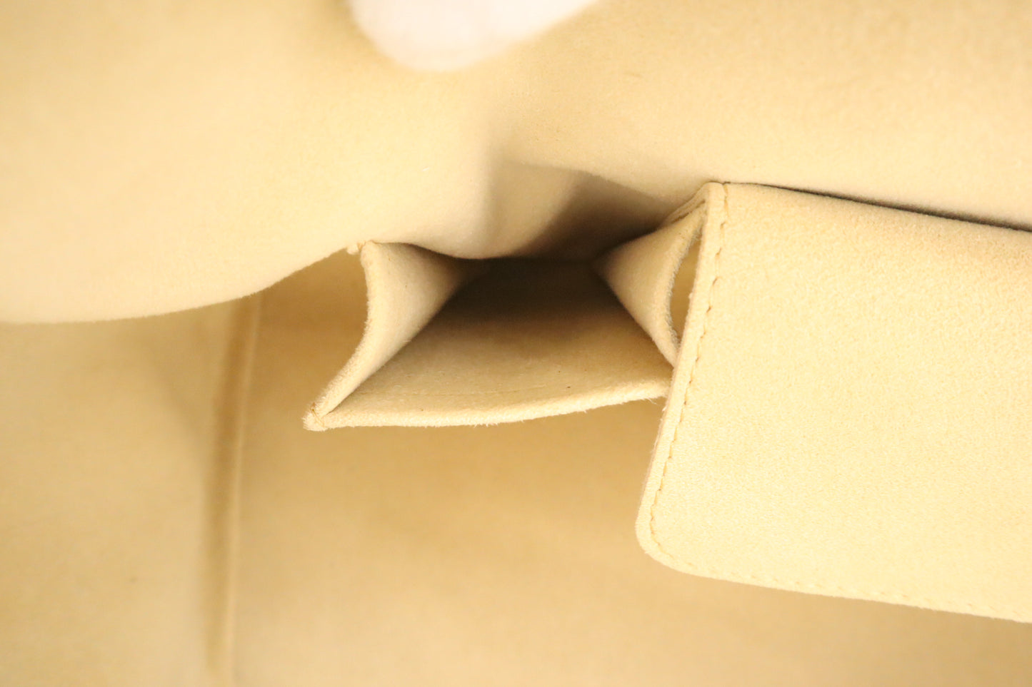 Louis Vuitton Beverly GM in Monogram Canvas